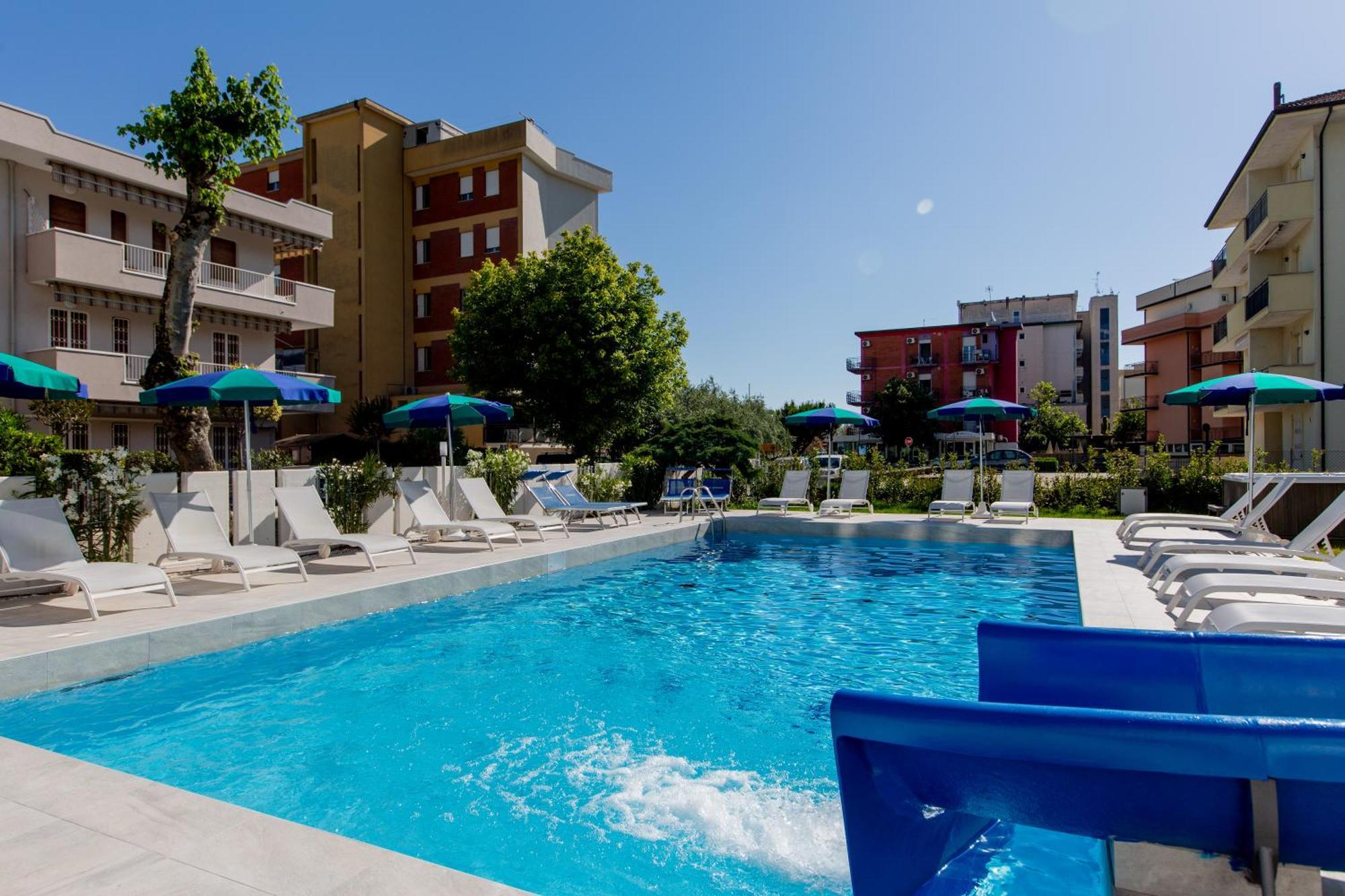 Clubhotel Residence Cesenatico Εξωτερικό φωτογραφία